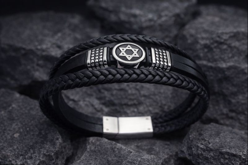 Bracciali & Braccialetti: Urne / Ascheschmuck / Schmuckurne / Armband – Nuovo e nell'imballaggio originale da Menziken venduto da Zyropa