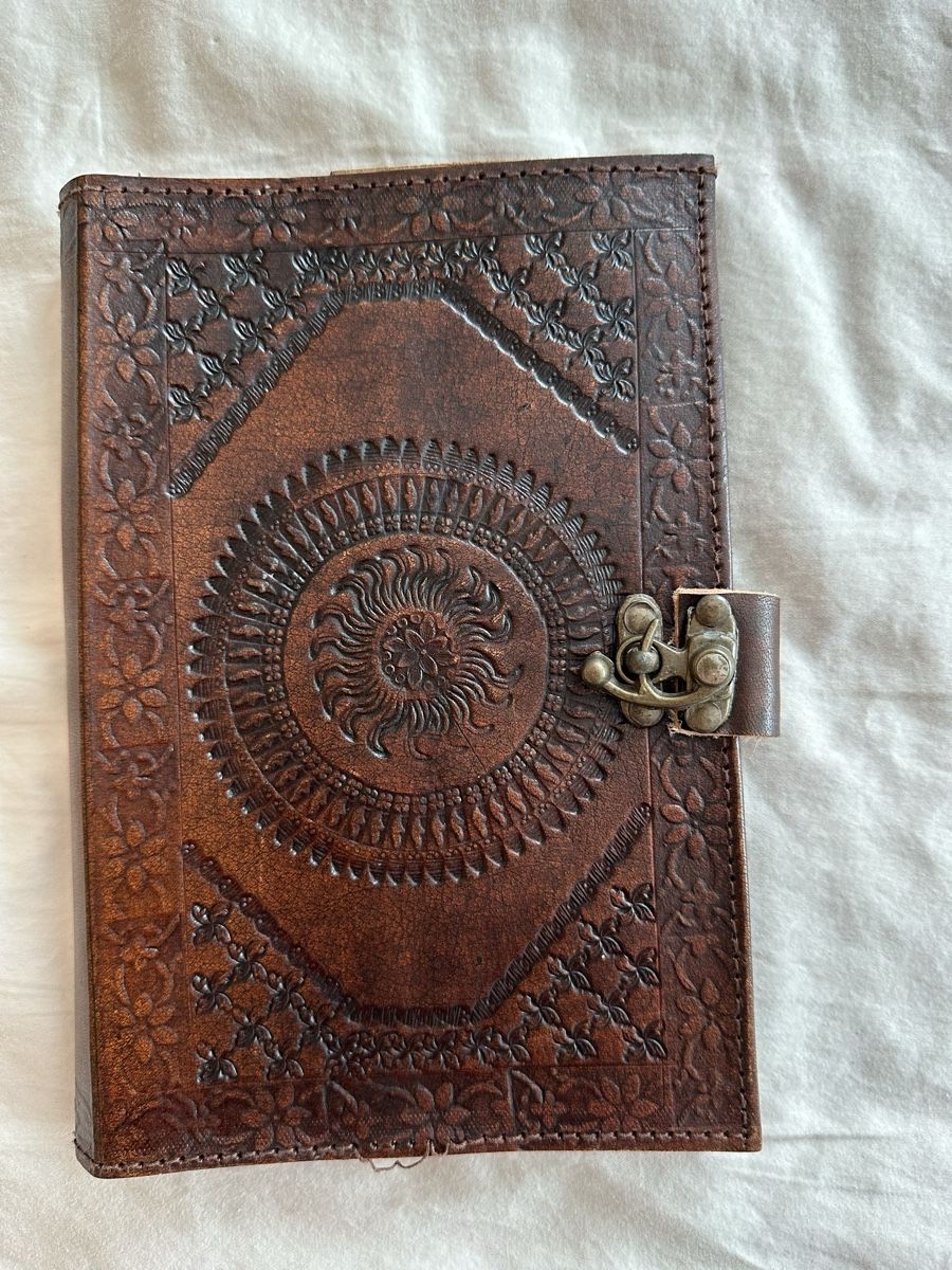 Valigie & Borse: Leder Einband für Notizbuch ect. – Nuovo (secondo la descrizione) da Möriken AG venduto da .Kolibri. 4