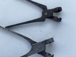 2 antike Kugelzangen