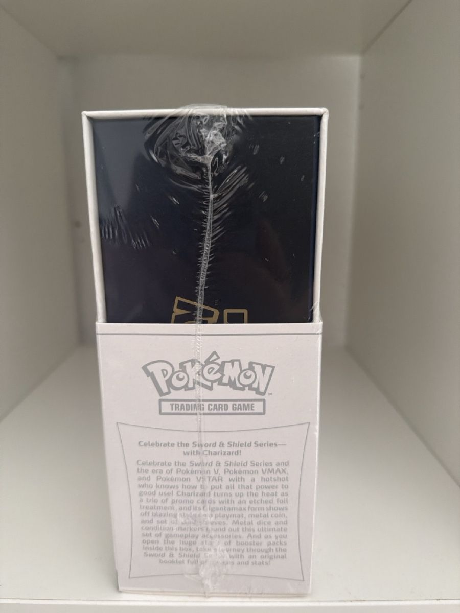 Pokémon Carte collezionabili: Charizard Sword and Shield Ultra Premium Collection Englisch – Nuovo e nell'imballaggio originale da Hubersdorf venduto da Der_sammel_shop 2