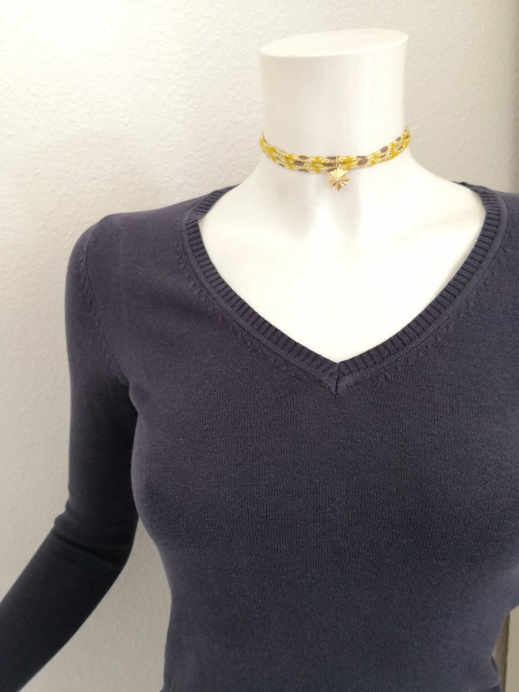 Mango Maglioni & Felpe: 🤩MANGO STRICK PULLOVER DUNKELBLAU V-SCHNITT NEU & D&G P. – Nuovo (secondo la descrizione) da Olten venduto da Naja-Twins-Twins 2