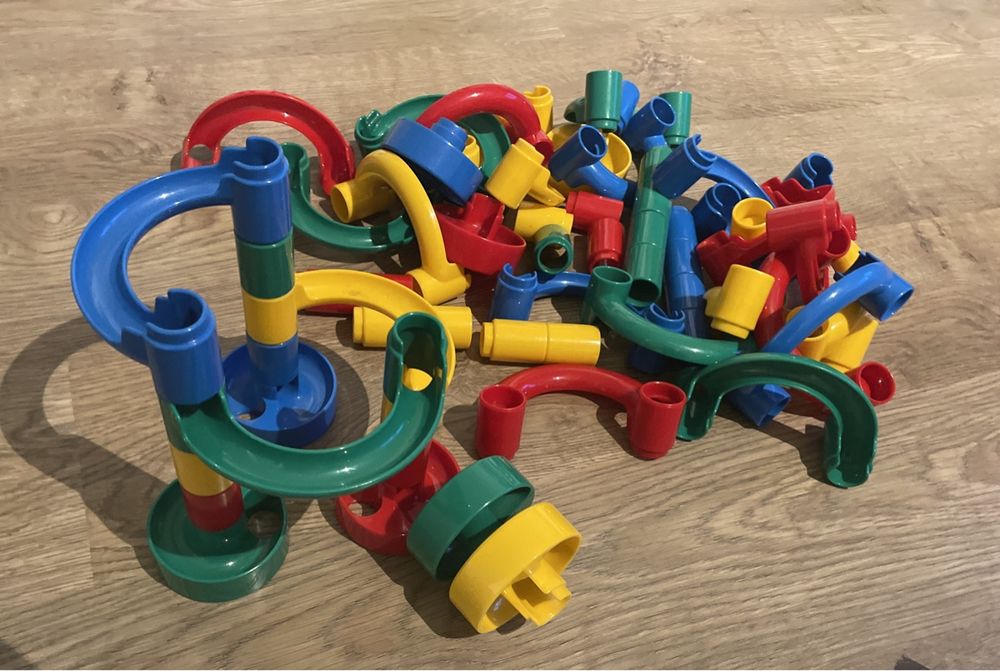  Murmel Bahn mit Murmeln (Gebraucht) in Schmerikon für CHF 15 – mit 