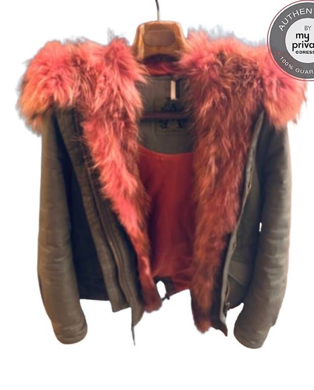Cappotti: Alessandra Chamonix Silver Fox Parka – Usato da Melide venduto da cla_g5fs