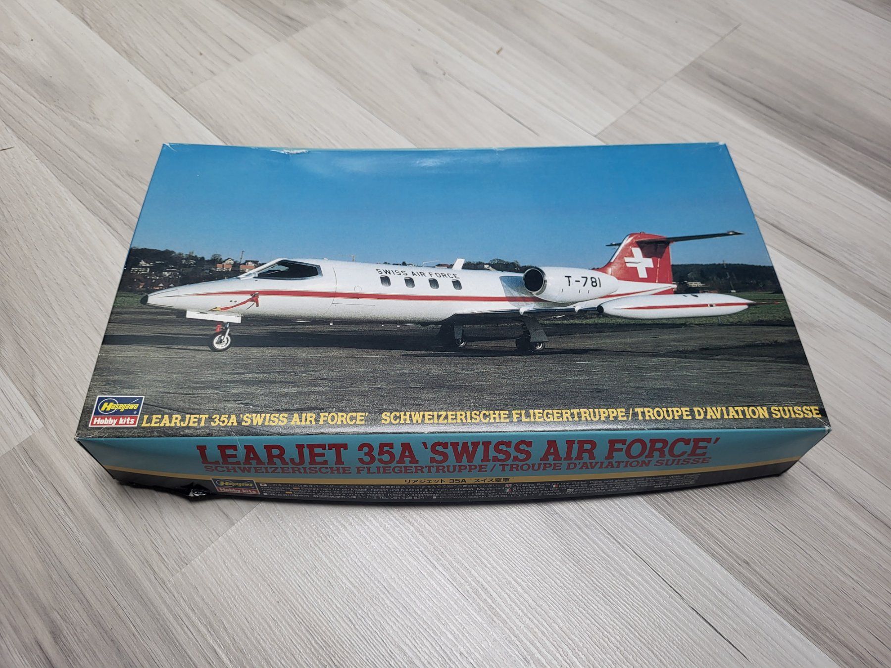 Hasegawa 1/48 Learjet L35-A Swiss Air Force (Gebraucht) in Chavornay ...