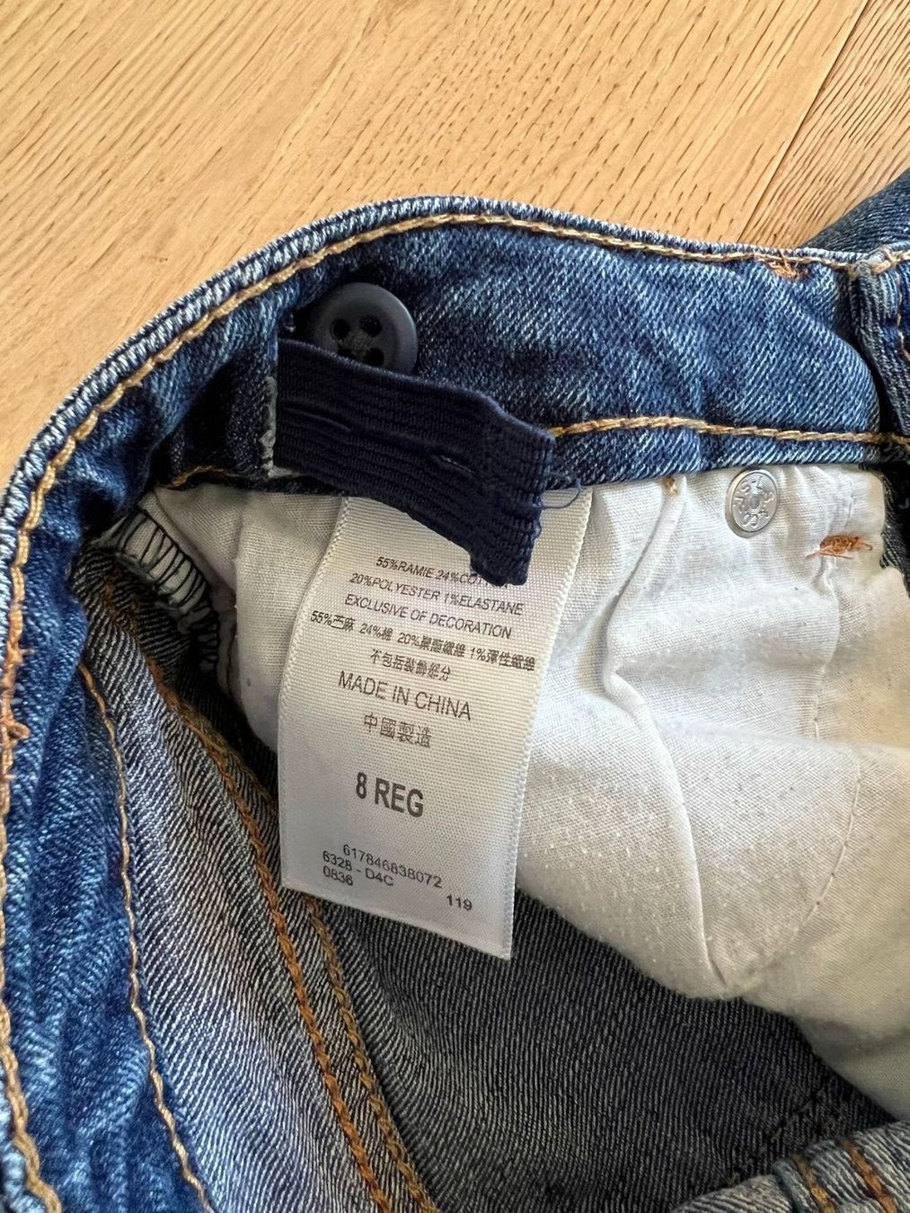 Pantalons: Jeans Shorts LEVI'S Gr.8 – D'occasion à Canobbio par miro002 2