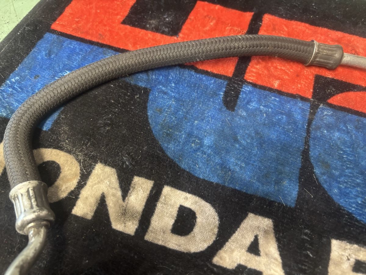 Yamaha Tutti i ricambio per moto: Yamaha XT600 conduit d’huile – Usato da Mézières VD venduto da P-M-C 3