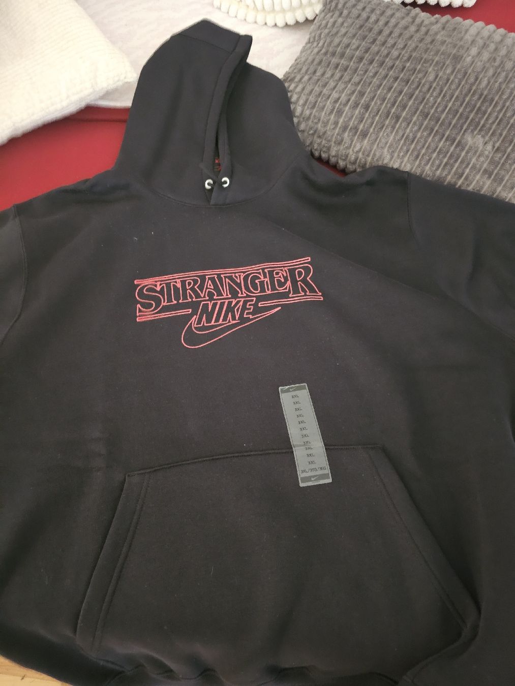 Nike Maglioni & Felpe: Hoodie Stranger Things NIKE – Nuovo (secondo la descrizione) da Buchs ZH venduto da Luna309 1