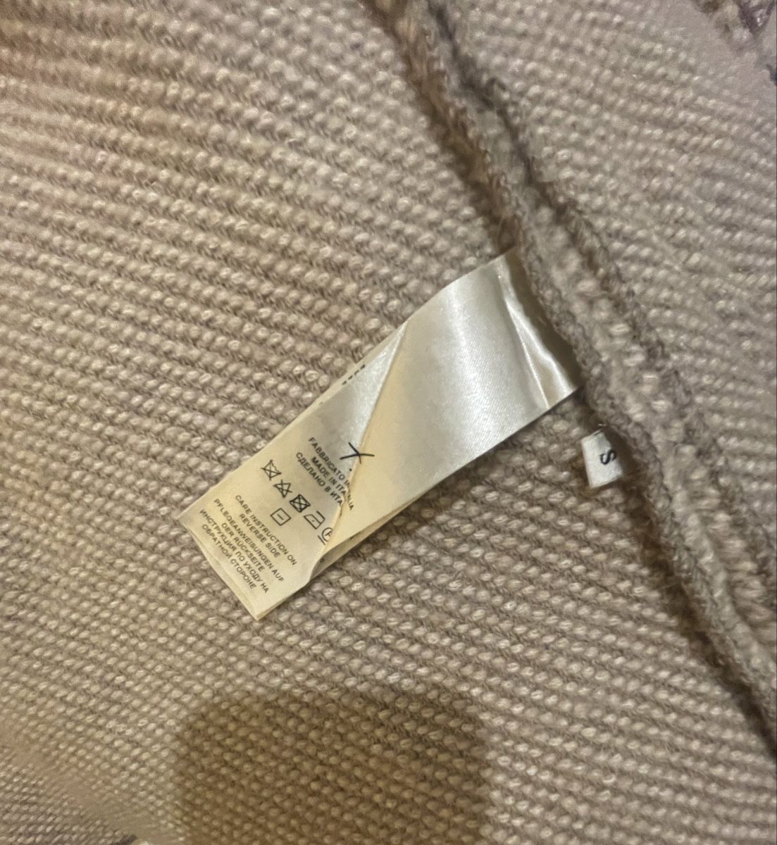 Falconeri Jacken: Falconeri Lambswool cardigan Small – Gebraucht aus Zürich von my.greekholiday 2