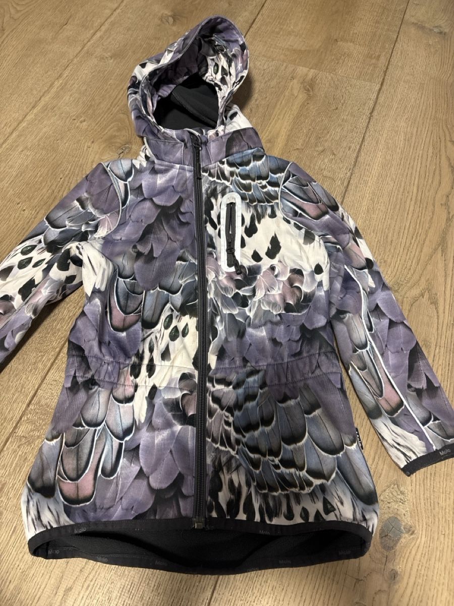 Molo Vestes & Manteaux: Molo Softshelljacke Gr. 122 – D'occasion à Birmensdorf ZH par Duraj
