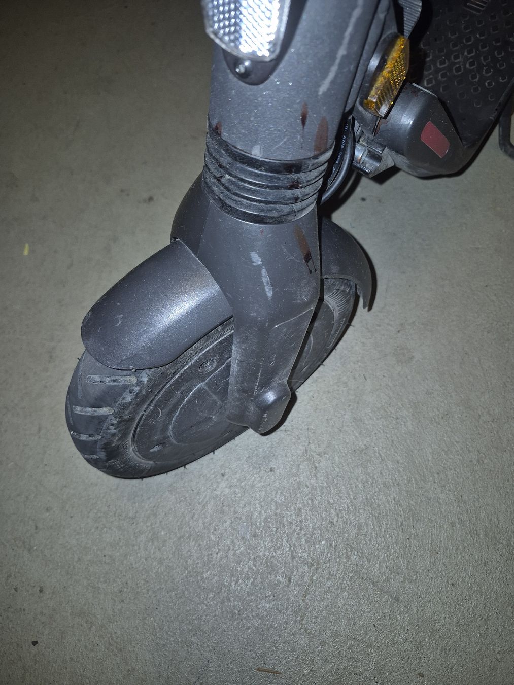 Segway Kickboard: Ninebot E-Scooter mit Ladegerät und Kabeln – Defekt aus Richterswil von Broesel2 3