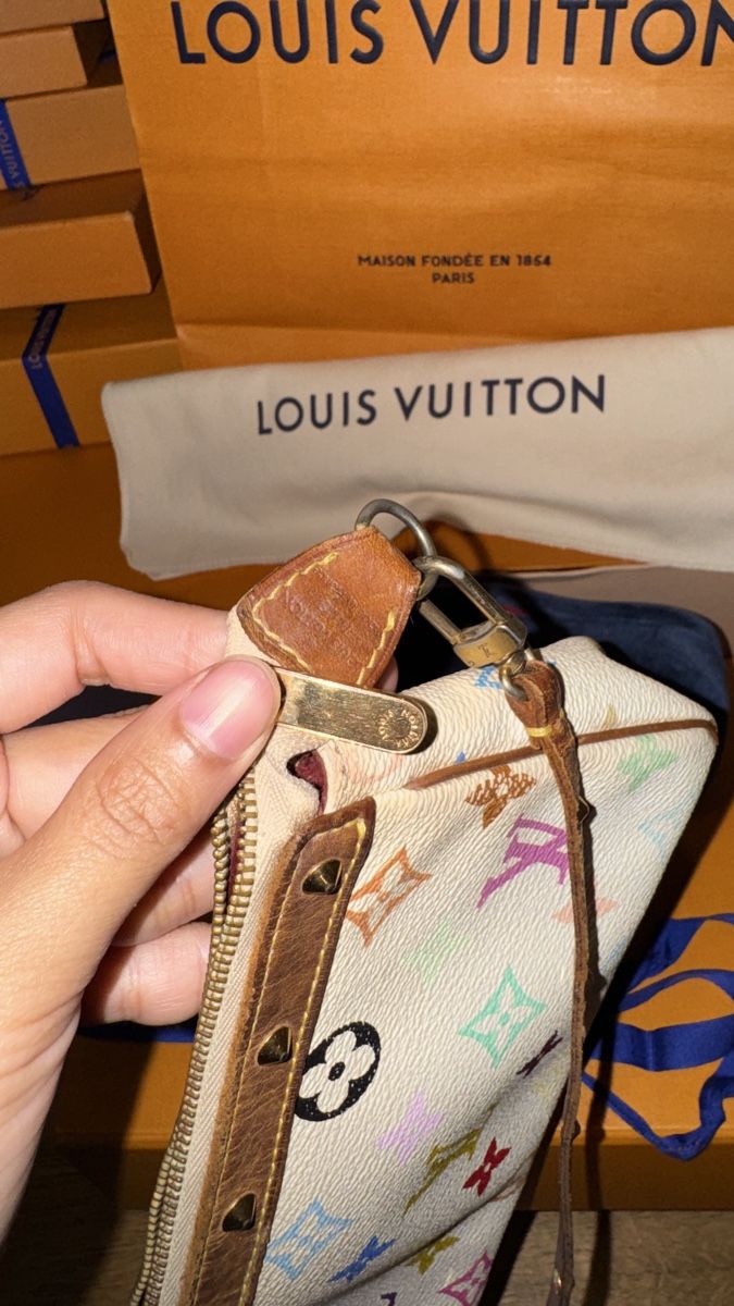 Louis Vuitton Sacs femmes: Louis Vuitton Pochette multicolor 2004 – D'occasion à Widnau par Pukpan_99 9