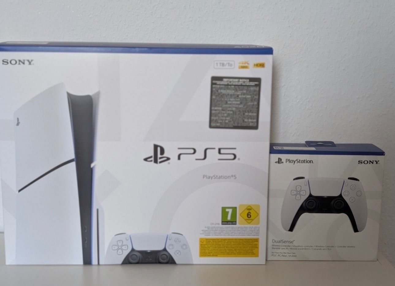 Sony Consoles: Ps5 Disc Neu – D'occasion à Spiez par sev_d85t