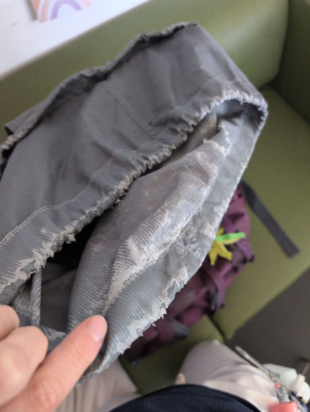 Zaini: Deuter Wanderrucksack lila Damen  – Usato da Winterthur venduto da dav_87bj 2