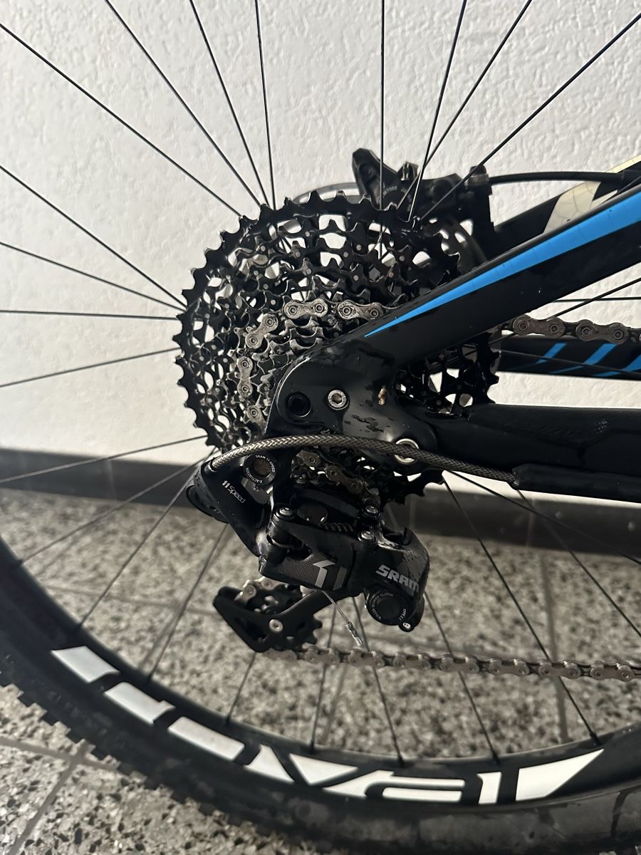Specialized Velos: Specialized Enduro Elite XL MTB – Gebraucht aus Stansstad von 91PD 1