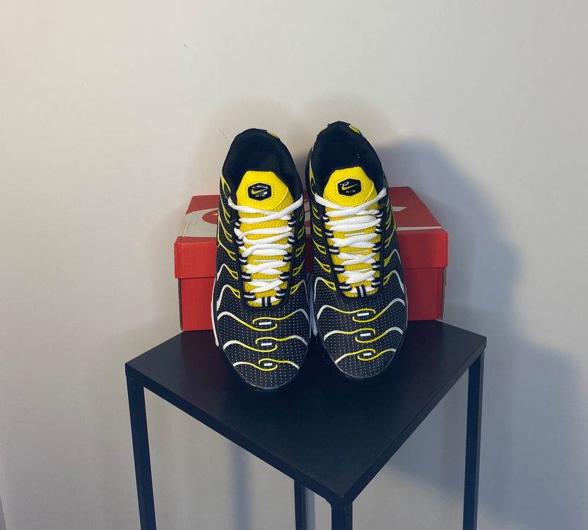 Air max plus noir et outlet jaune