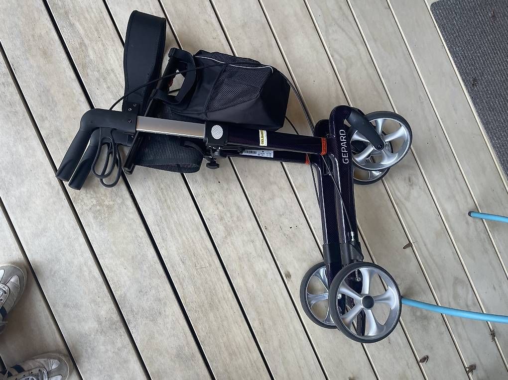 Ausili per la deambulazione: Rollator – Usato da Luzern venduto da Krollo 2
