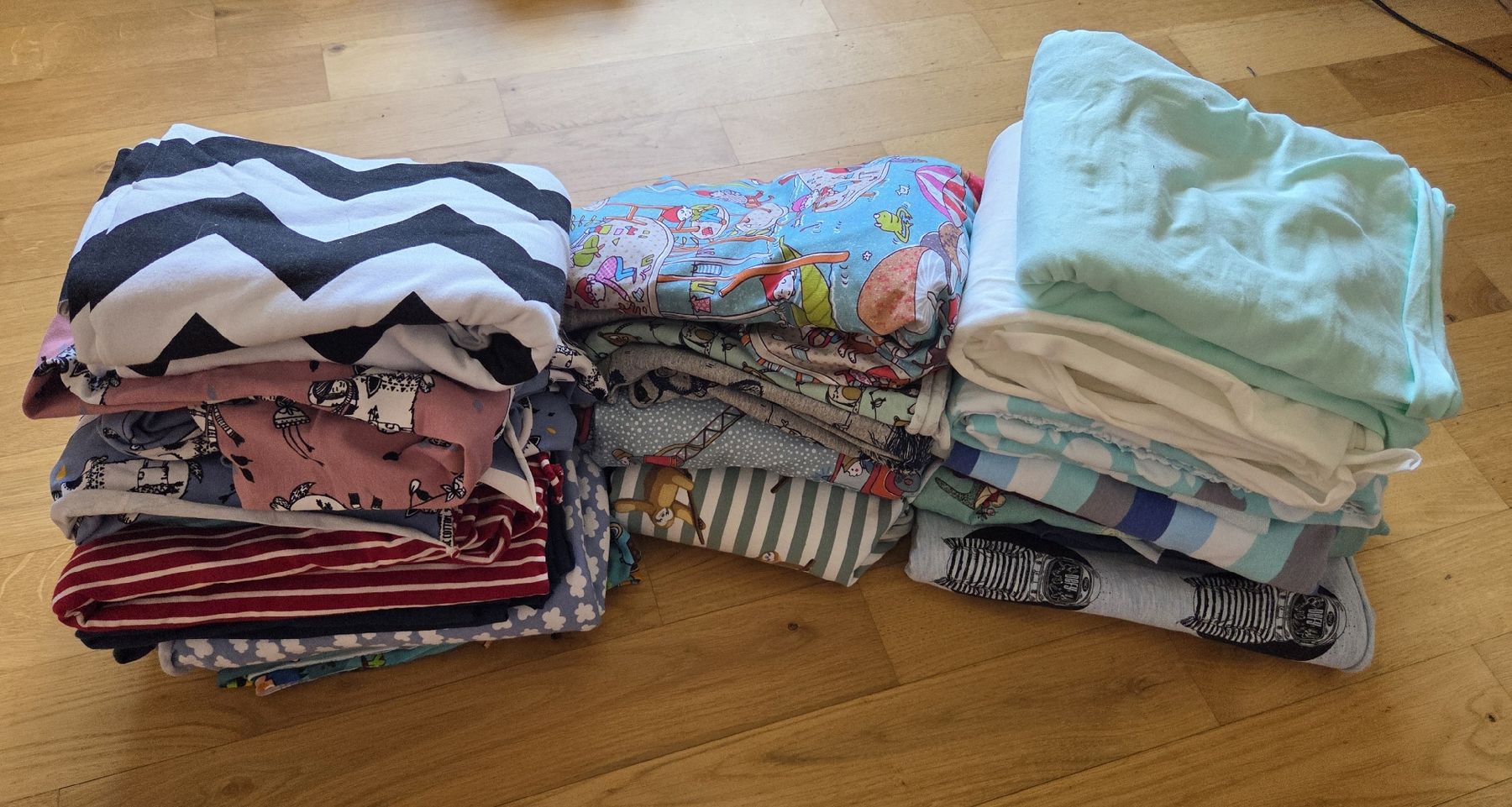 Stoffe: Grosses Jersey und French Terry Stoffpaket mit Kindermotiven – Neu (gemäss Beschreibung) aus Zürich von marinalucia