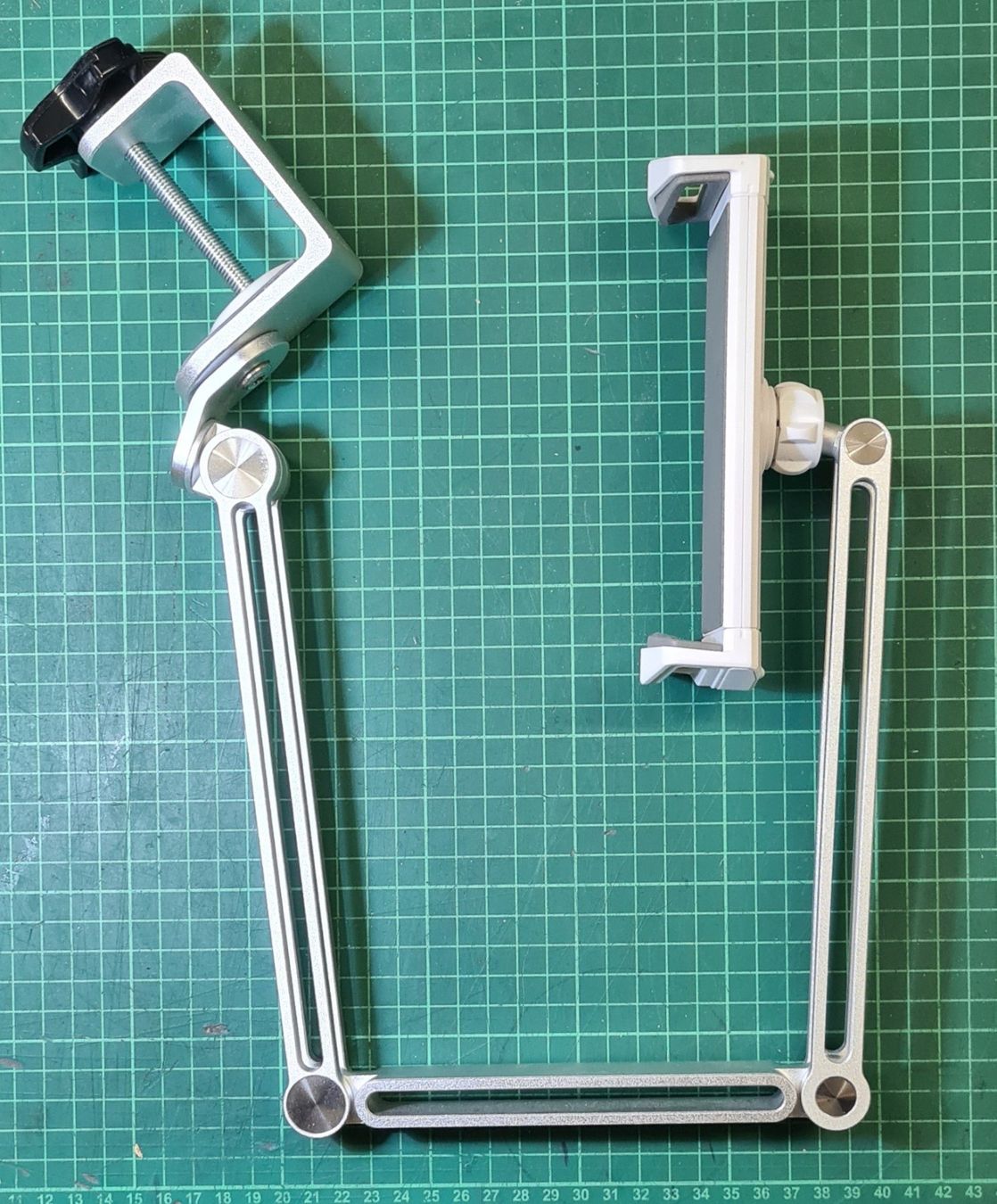 Supporti a parete: Handy  - Halter – Nuovo (secondo la descrizione) da Lyss venduto da rochen54