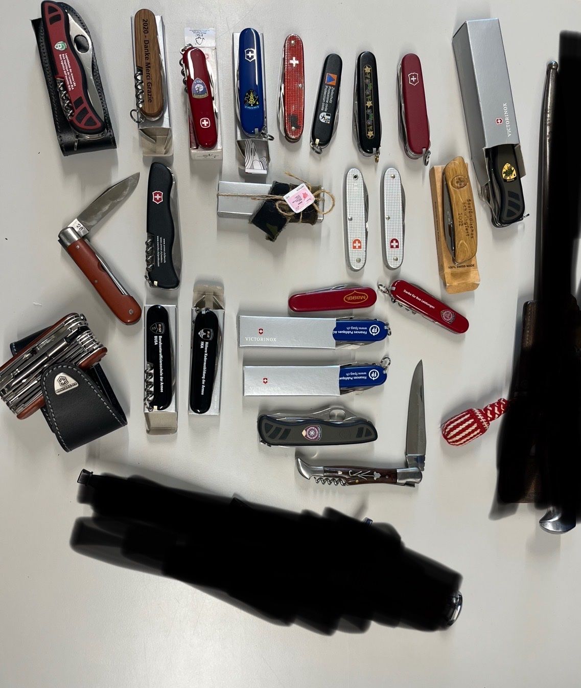 Victorinox Coltelli tascabile: Taschenmesser Armee – Usato da Oberhofen Thun'see venduto da Bruja007