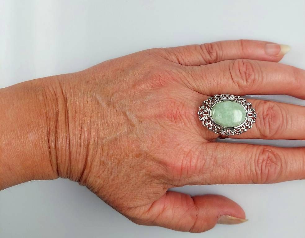 Ringe: Ring Silber mit grüner Jade – Gebraucht aus Stans von wer_fd5f 3