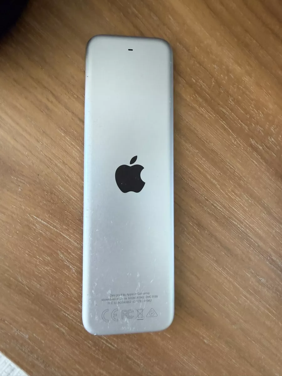 Apple Telecomandi: Télécommande Apple TV état d'usage – Usato da Kloten venduto da Mumiiin 3