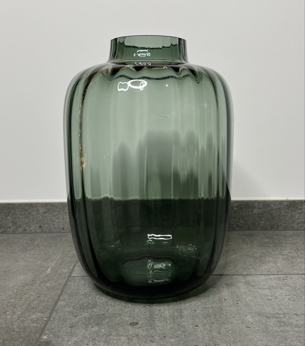 Vasen & Gefässe: Luxury Blue Glass Vase - New!!! – Neu und originalverpackt aus Cama von UnleashdByAna 1