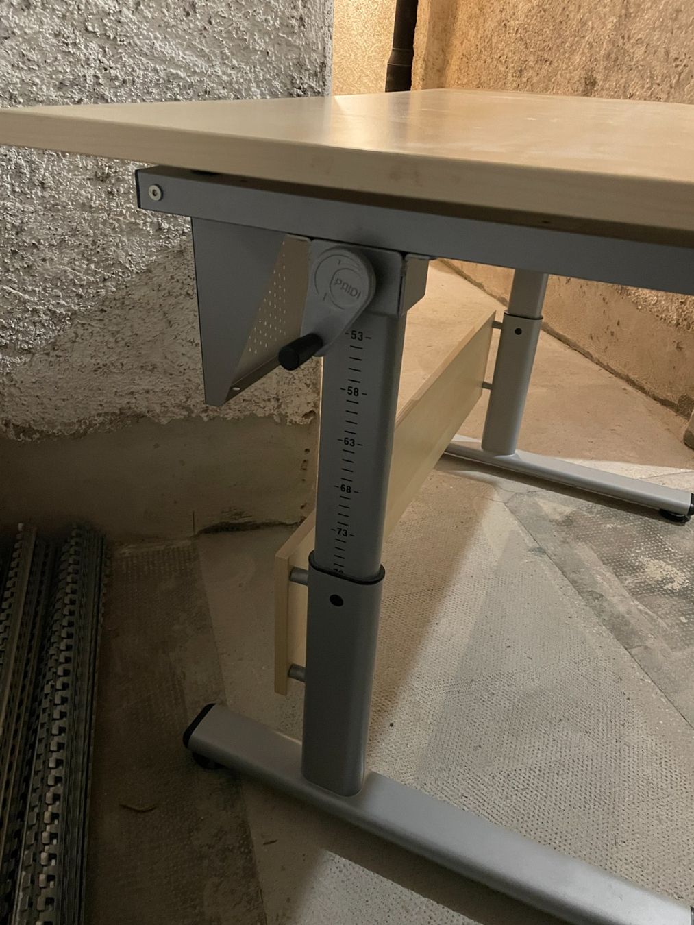 Bureaux: Adjustable (designer) desk (PAIDI) – D'occasion à Basel par zso_tmf5 2