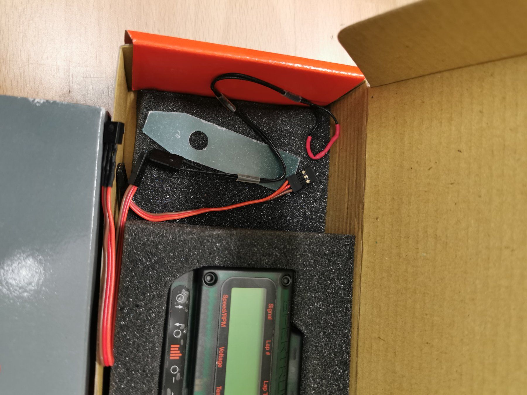 Spektrum Telecomandi: Spektrum Telemetrie Combo Pack & Lap Timing Trigger Neu! – Usato da Niederlenz venduto da Chevy_V8 3