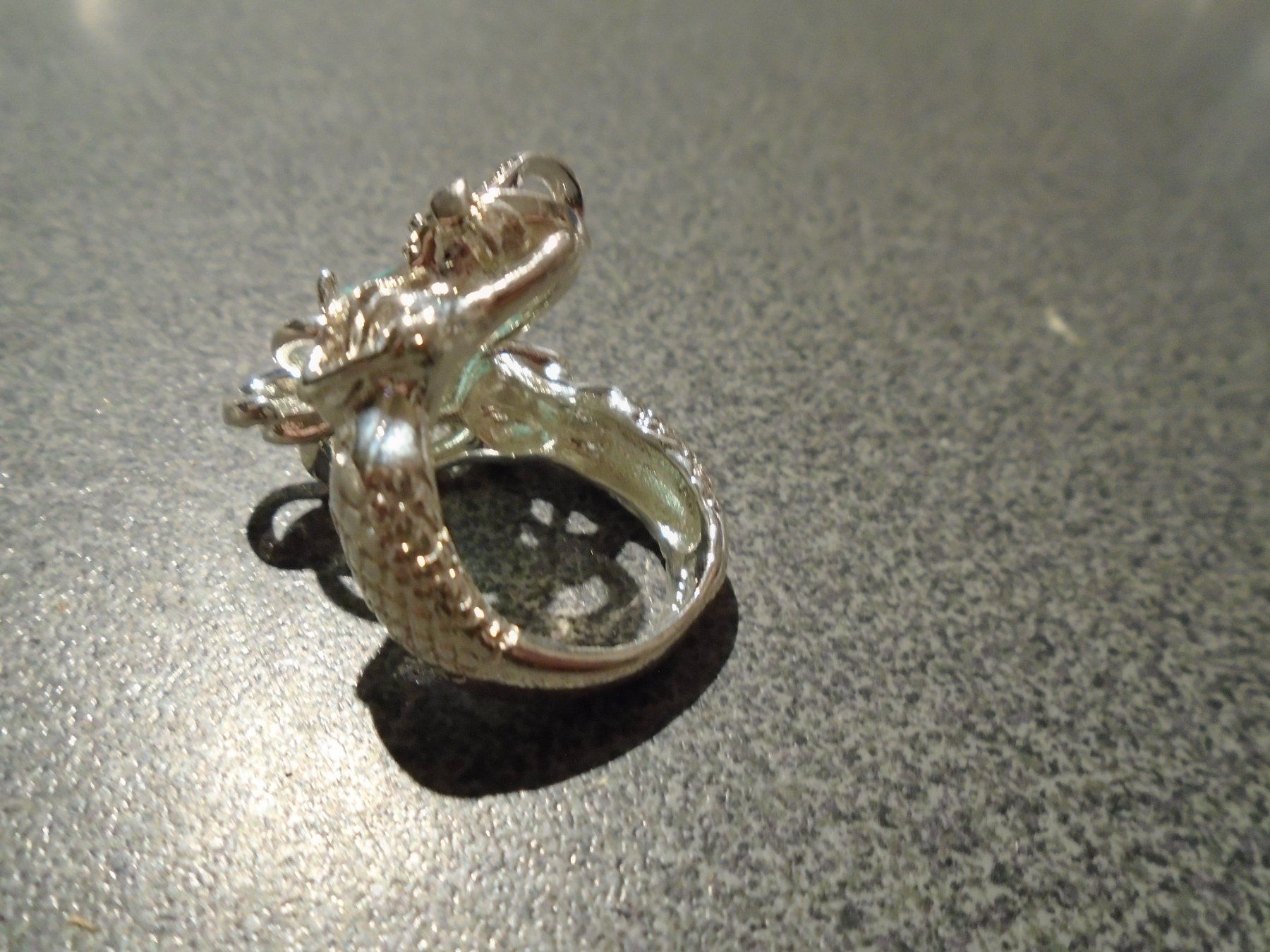 Ringe: Ring Grösse 6, silberfarbig, hellblauer/quatratischer Stein – Neu und originalverpackt aus Zürich von abraxas1291 1