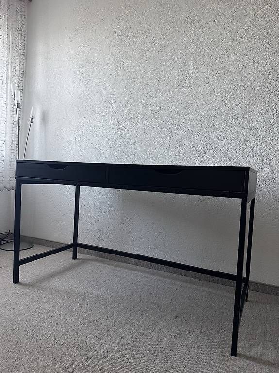 Scrivanie: Ikea Schreibtisch, schwarz, gebraucht – Usato da Walzenhausen venduto da elhuuu21 1