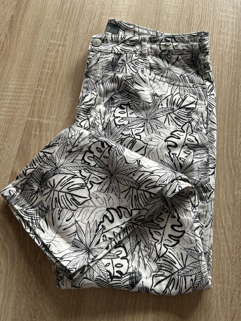 Pantaloni: Damenhose weiss mit Muster von Multiblu Gr.40 – Nuovo (secondo la descrizione) da Brunnen venduto da Nala2929 1
