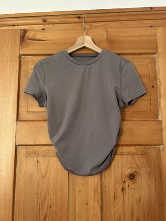 Sommer T-Shirt mit Raffung, grau, Grösse S