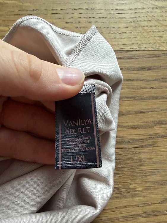 Top: Vanilya Secret Top, Beige, neue – Nuovo e nell'imballaggio originale da Riehen venduto da edu_92w7