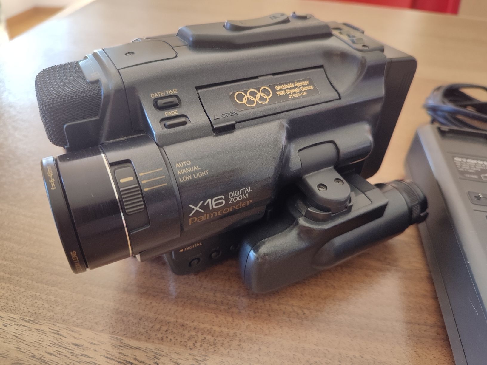 Panasonic Camcorder: Caméscope Panasonic NV-S7E – Gebraucht aus Bougy-Villars von Vogue 8