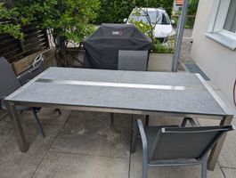 Robuster Gartentisch Edelstahl/Granit "Nero Africa"