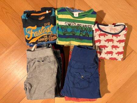 Kleiderpaket zum Austragen, Grösse 98