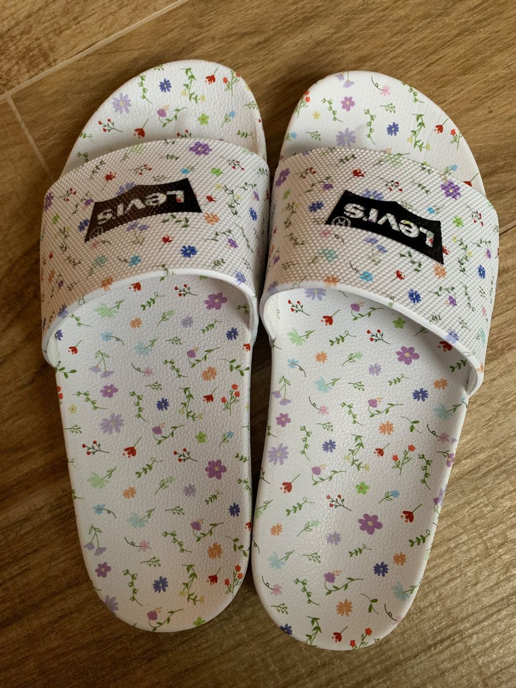 Levi's Scarpe da donna: Levi‘s Pantolette – Nuovo (secondo la descrizione) da Enggistein venduto da THE-IGOR 2