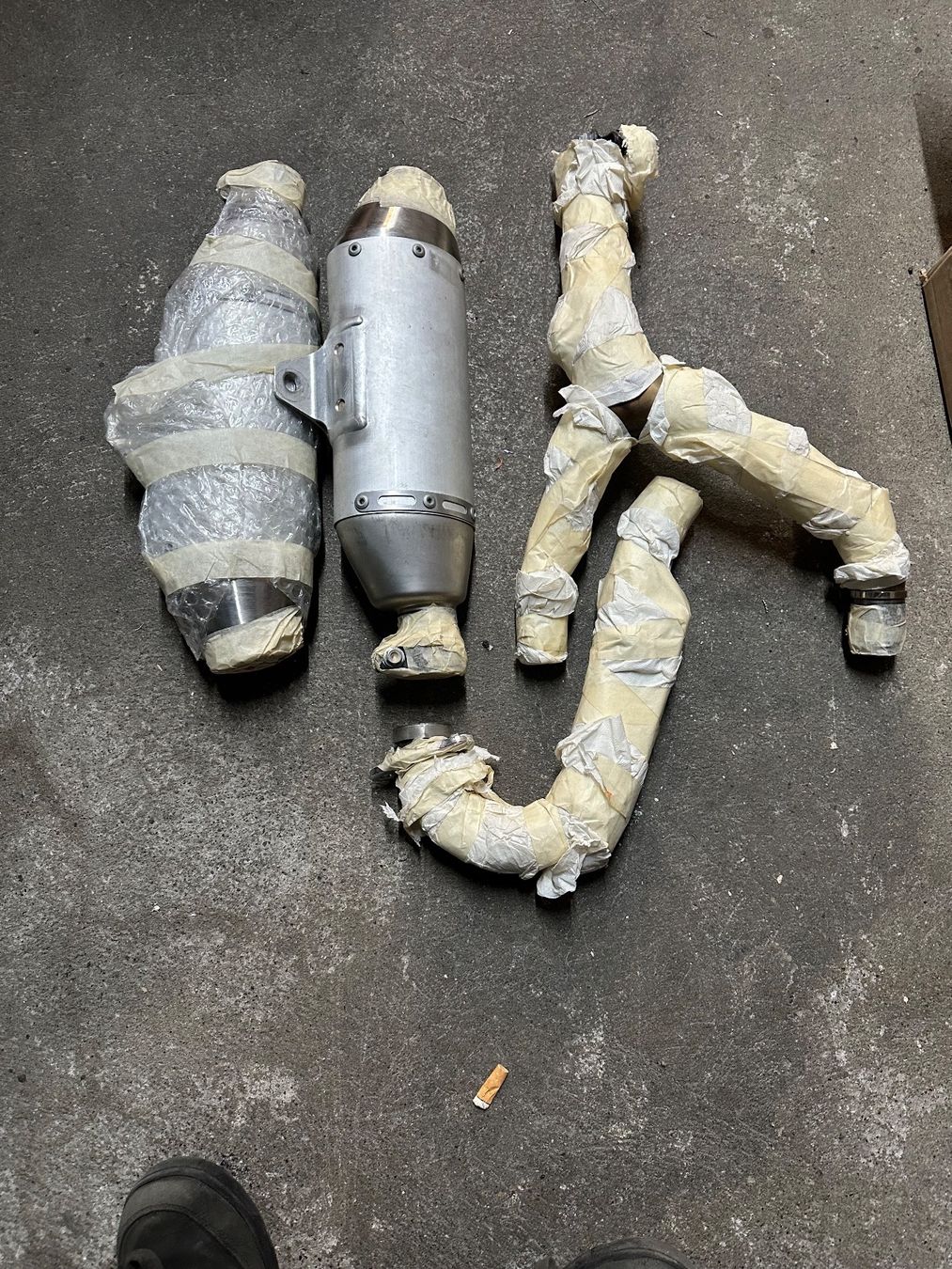 Honda Sistemi di scarico: Scarico originale Honda  crf 250 – Usato da St. Gallen venduto da Giorgiorusso