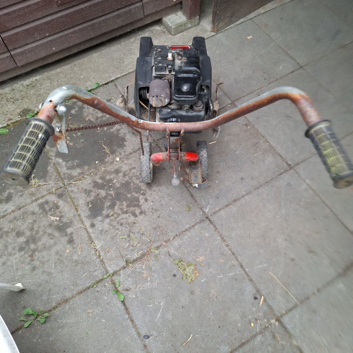 Toro Alle Maschinen: Gartenfräse Toro – Defekt aus Winterthur von v-t88 3