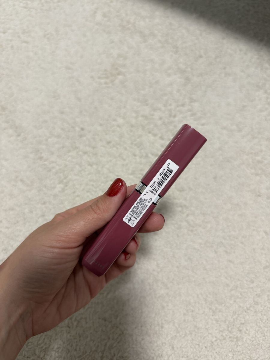 Make-up: Loreal Lippenstift neu – Neu und originalverpackt aus Münchenwiler von AM3280 1