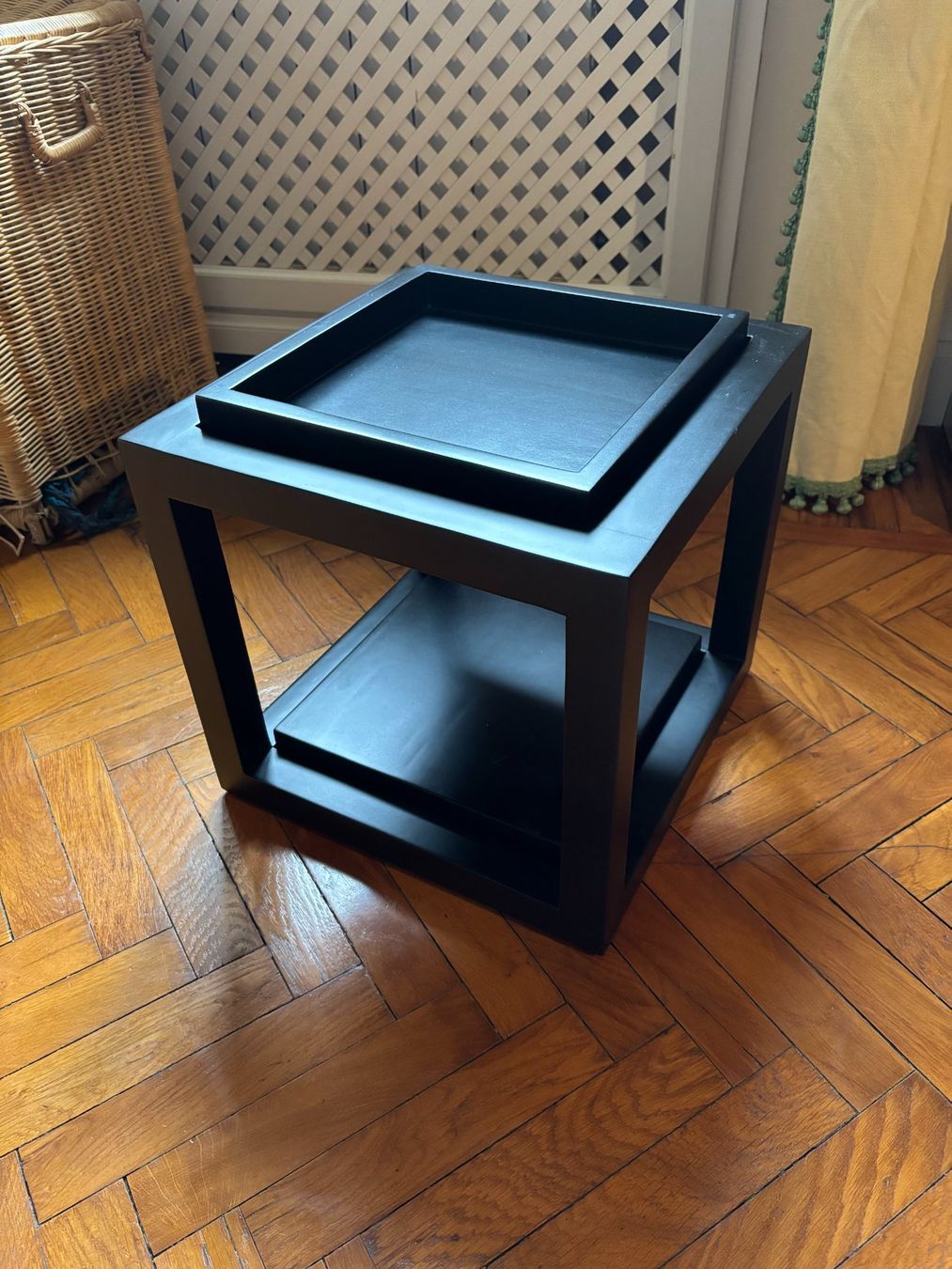 Tische: Design-Beistelltisch – Neu (gemäss Beschreibung) aus Zürich von giu_55d8 2