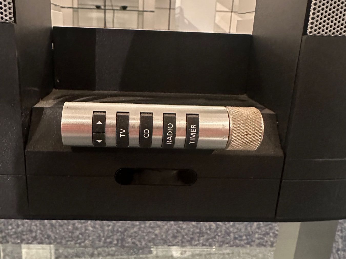 Bang & Olufsen Lautsprecher: Bang & Olufsen beoLab 2000 – Defekt aus Aarau von Bollaar 4