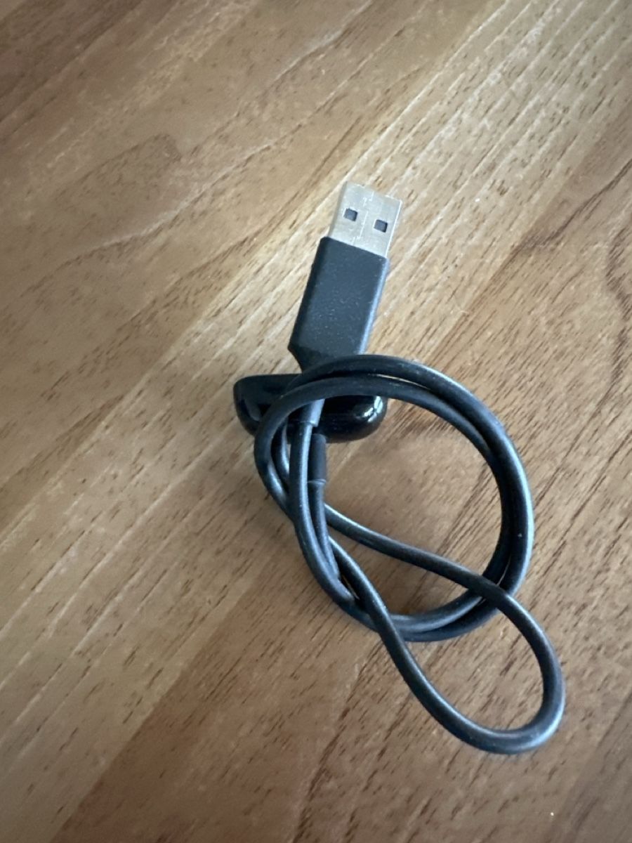 Fitbit Câbles: Fitbit Ladekabel  – D'occasion à Auslikon par Kaede4 1
