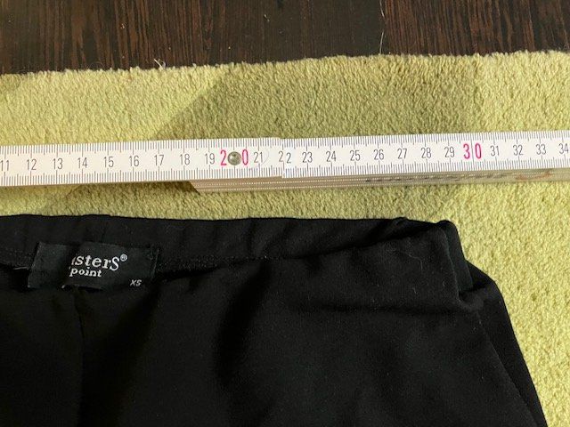 Pantaloni: strechhose gr. 36 schwarz – Usato da Schwarzenberg LU venduto da kindler007 3