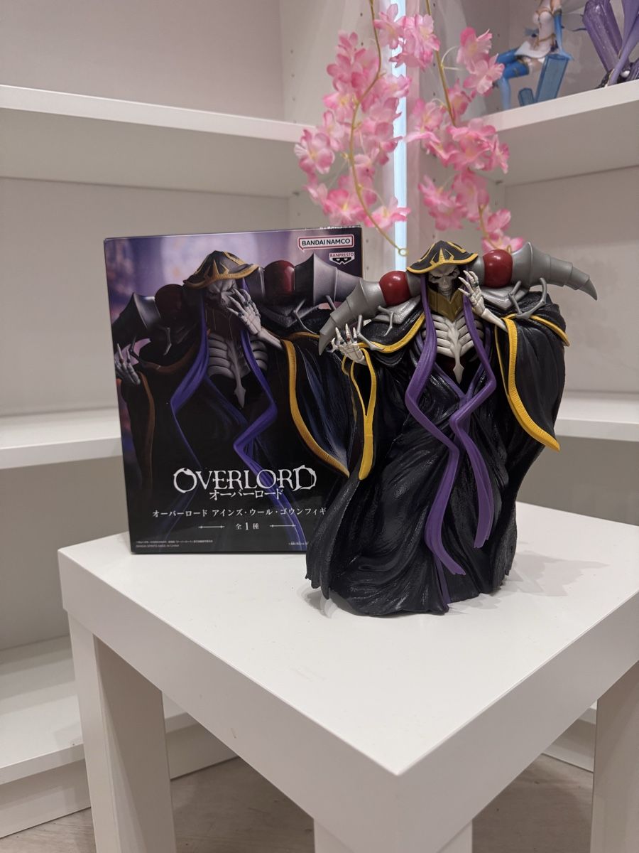 Bandai Statuette: Overlord Ainz Ooal gown figur – Nuovo (secondo la descrizione) da Wünnewil venduto da SaliBunny