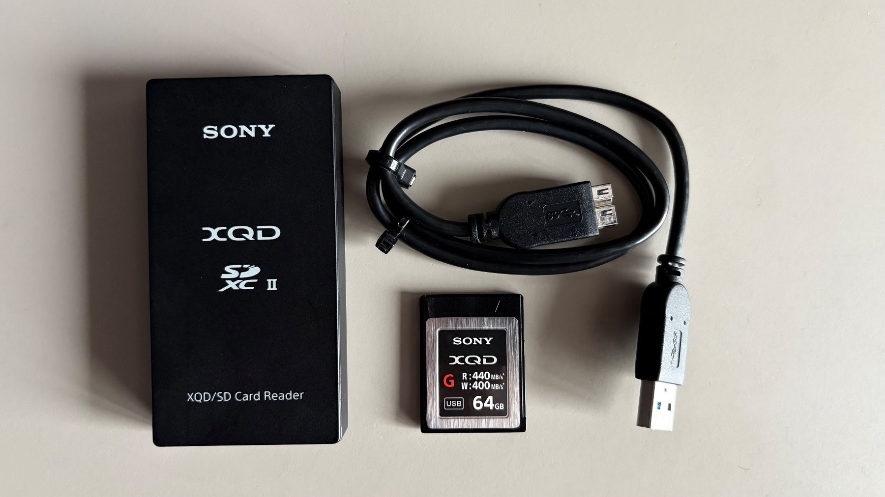 Nikon Z7 + XQD Card + Card Reader + SmallRig Cage (D'occasion) à ...