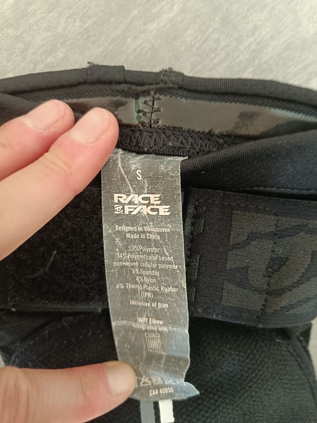 Race Face Protezioni & Imbottiture: Gomitiere Race Face Indy Elbow taglia S usate – Usato da Dino venduto da bin_2zfr 2