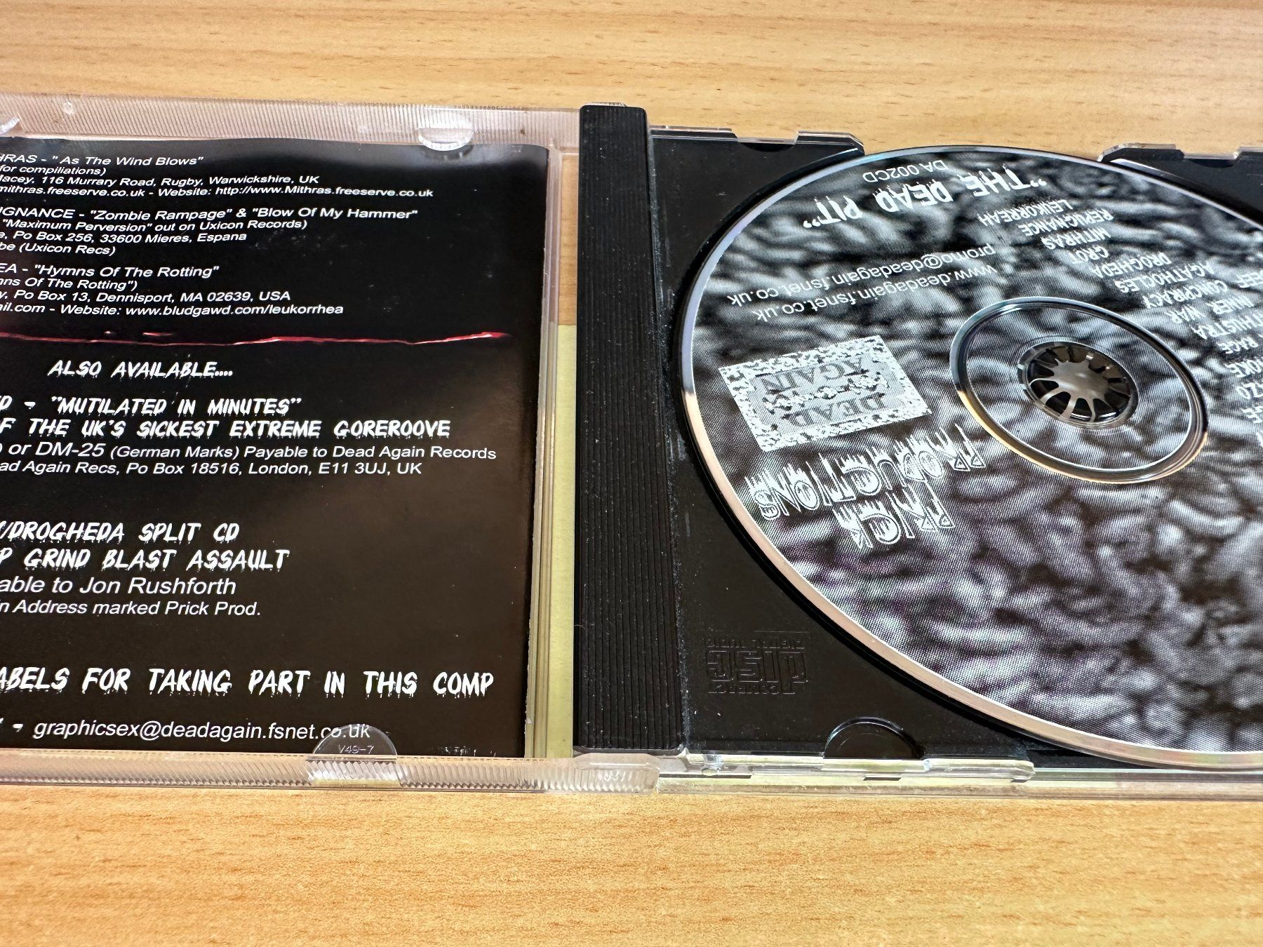 CD: Various – The Dead Pit – Usato da Rikon im Tösstal venduto da Alpenmutz 2