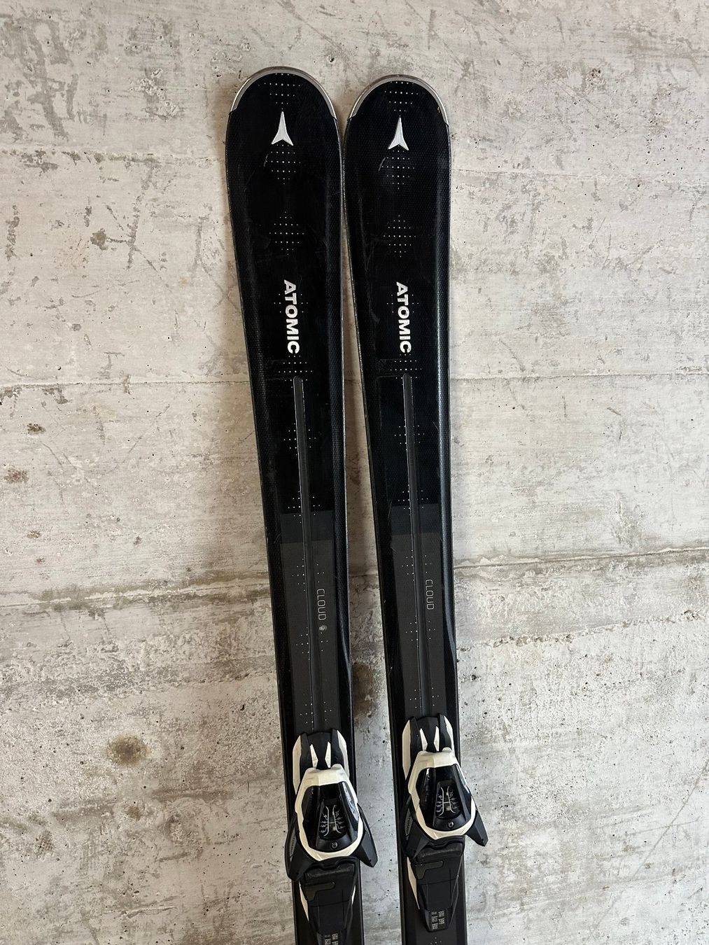 Atomic Sci: Atomic Cloud Damen Ski 157cm – Usato da Emmenbrücke venduto da karkarkar 1