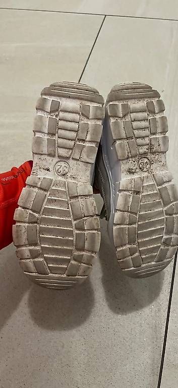 Scarpe per ragazze: Sneaker Sportschuhe Grösse 32 – Usato da Kastanienbaum venduto da pet_57dn 2